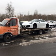 эвакуируем porche из салона до места